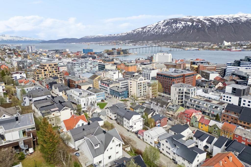 Bramy Apartments The Cozy View Tromsø Buitenkant foto